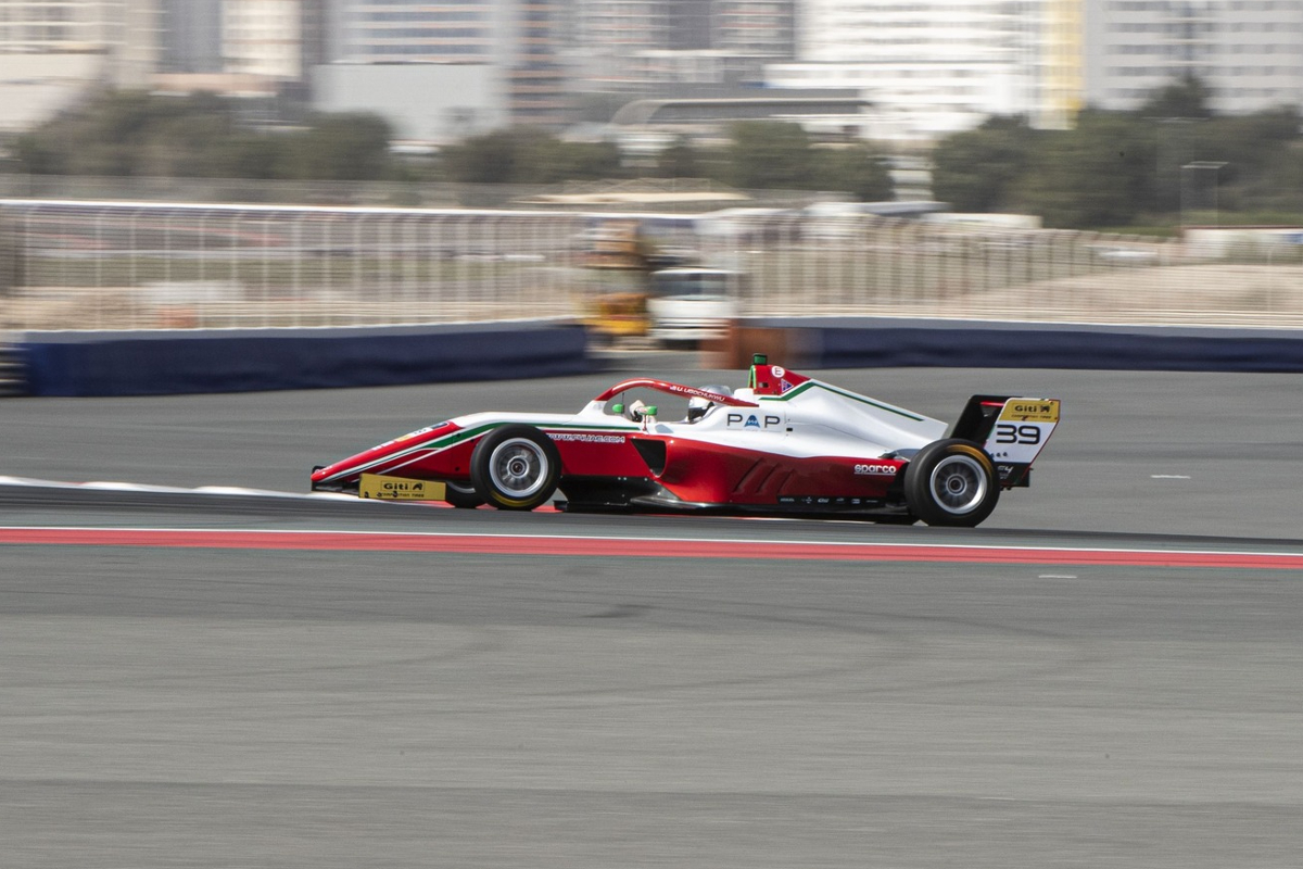 McLaren junior Ugochukwu wins first F4 UAE race of 2023 Formula Scout