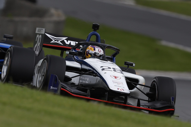 Chadwick claims maiden Indy Nxt pole position