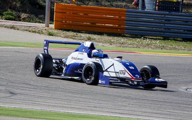 nyck de vries takes sunday pole  moscow raceway formula scout