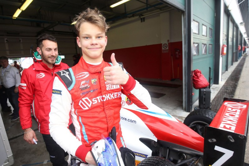 Paul Aron steals victory, Dennis Hauger goes pointless in final ADAC F4