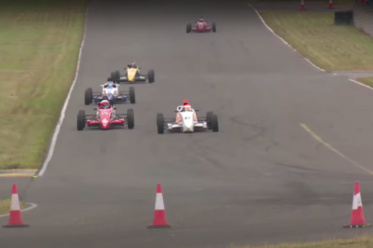 Middlehurst beats Esterson to National FF1600 win at Anglesey
