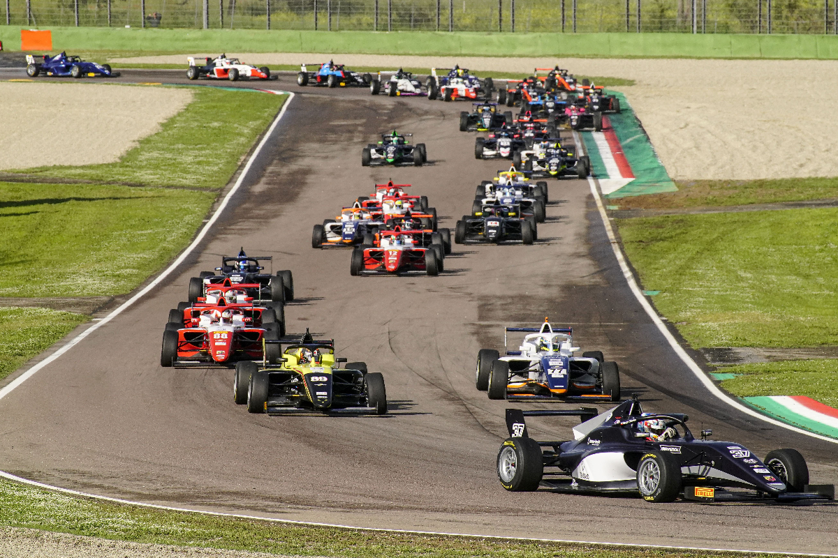 Chi cerchi nella decima stagione della Formula 4 italiana